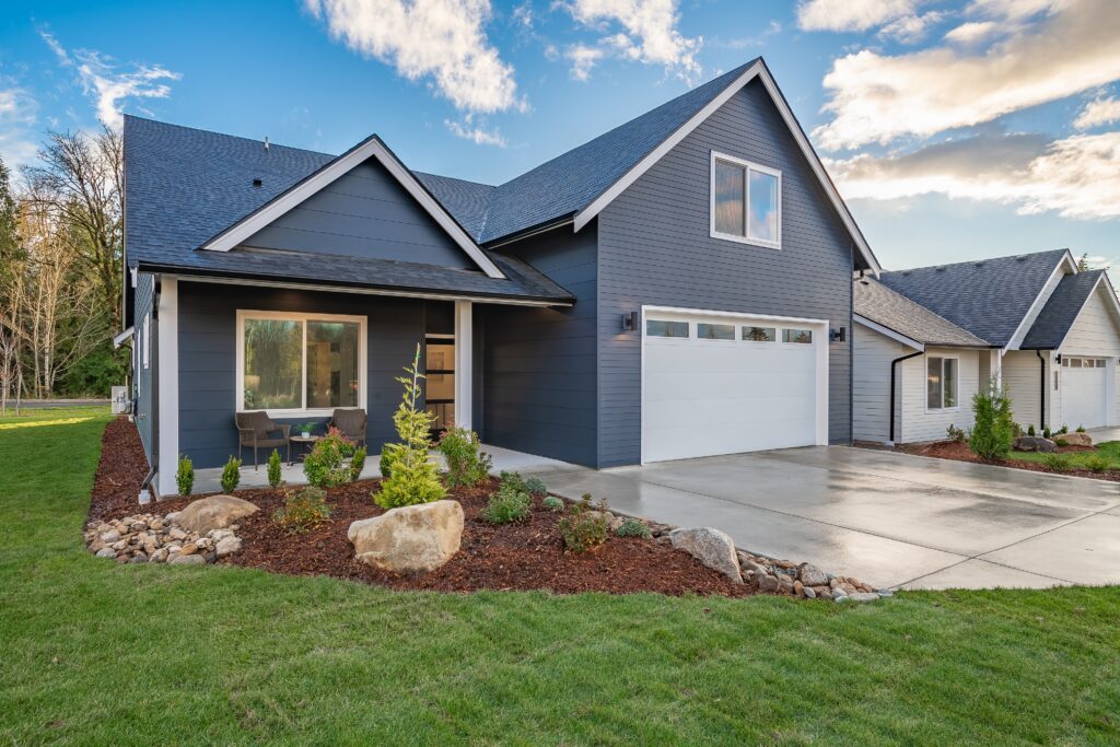 middle,class,home,exterior,small,rambler,style,house,with,simple